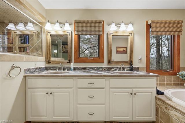 1721 Meadow Road, Ferguson, NC 28624