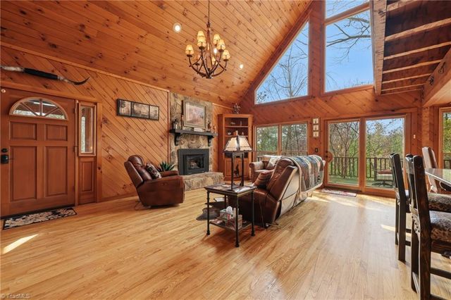 1721 Meadow Road, Ferguson, NC 28624