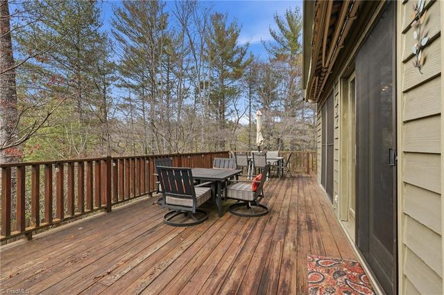 1721 Meadow Road, Ferguson, NC 28624