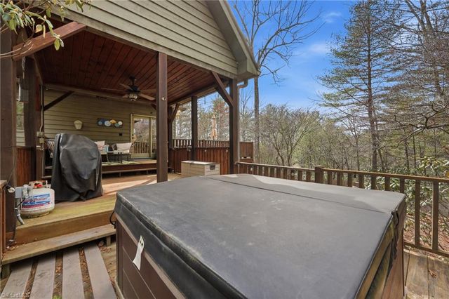 1721 Meadow Road, Ferguson, NC 28624