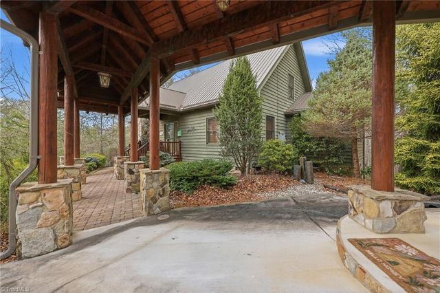 1721 Meadow Road, Ferguson, NC 28624