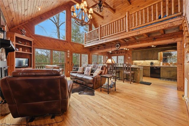 1721 Meadow Road, Ferguson, NC 28624