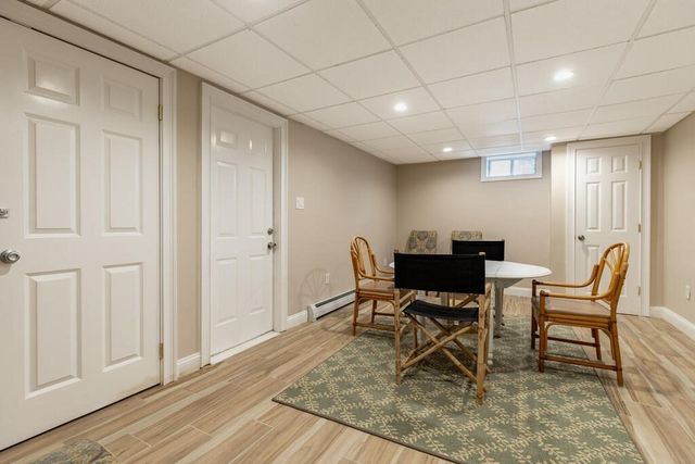 10 Railroad Ave 1, Rockport, MA 01966