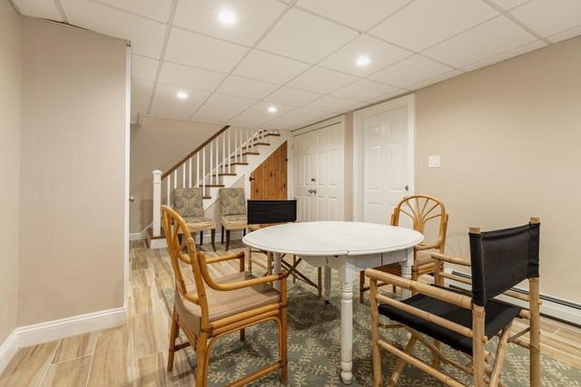 10 Railroad Ave 1, Rockport, MA 01966