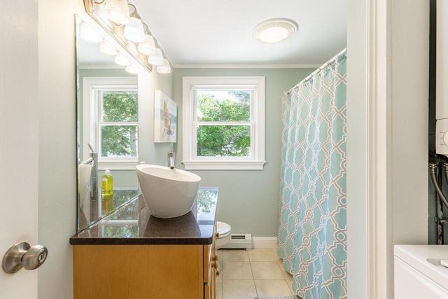 10 Railroad Ave 1, Rockport, MA 01966