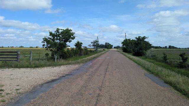 2619 County Road 289, East Bernard, TX 77435