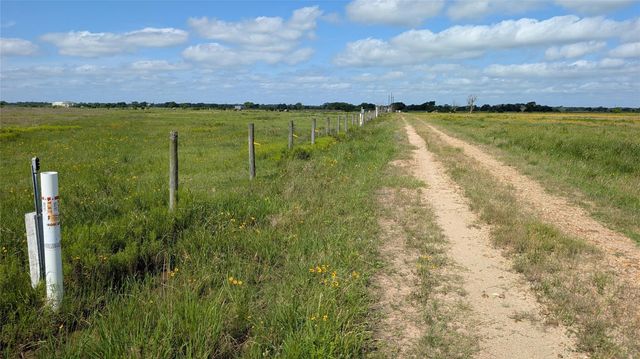 2619 County Road 289, East Bernard, TX 77435