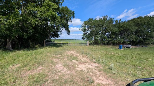 2619 County Road 289, East Bernard, TX 77435