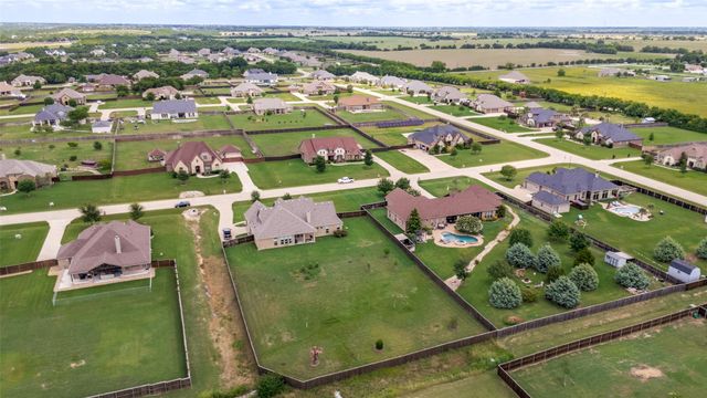 209 Ranier Street, Waxahachie, TX 75167