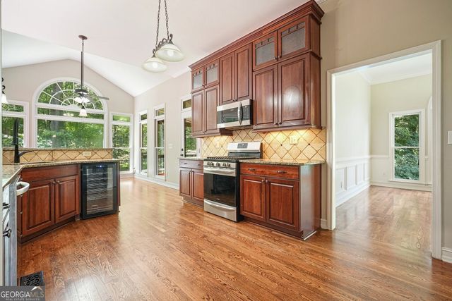3233 Eagle Watch Drive, Woodstock, GA 30189