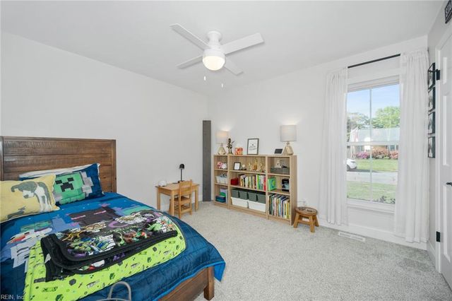 825 Loblolly CT, Chesapeake, VA 23322