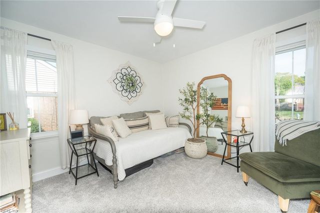 825 Loblolly CT, Chesapeake, VA 23322