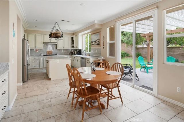 29226 Las Palmas Court, Valencia, CA 91354