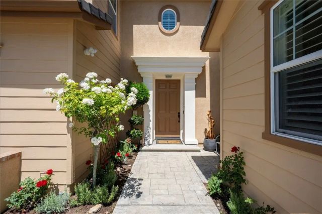 29226 Las Palmas Court, Valencia, CA 91354