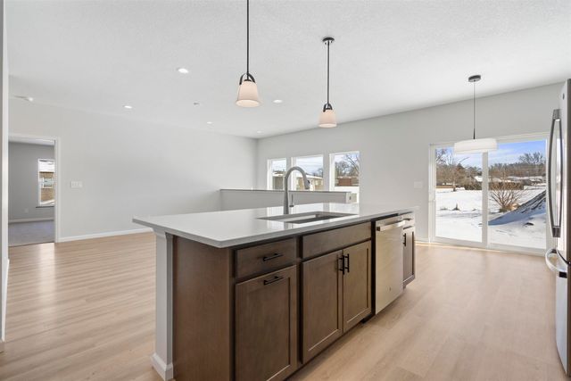 3325 Lincolnshire Road, Waterloo, IA 50701