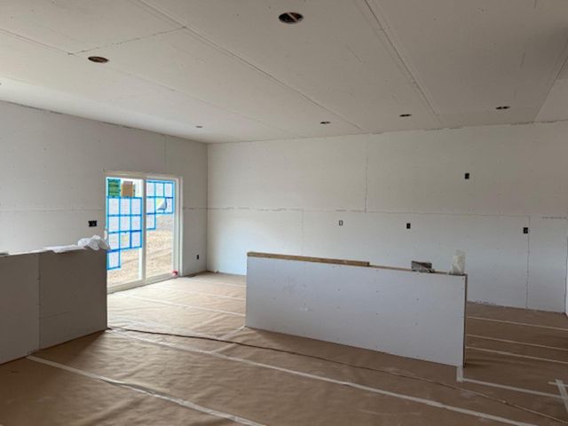 3325 Lincolnshire Road, Waterloo, IA 50701