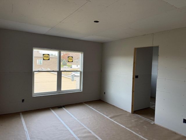 3325 Lincolnshire Road, Waterloo, IA 50701