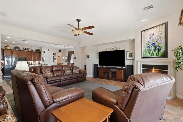 6883 May Basket Avenue, Las Vegas, NV 89131