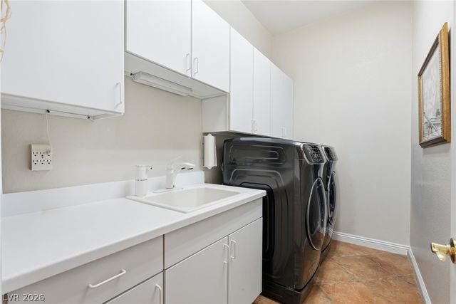 6883 May Basket Avenue, Las Vegas, NV 89131