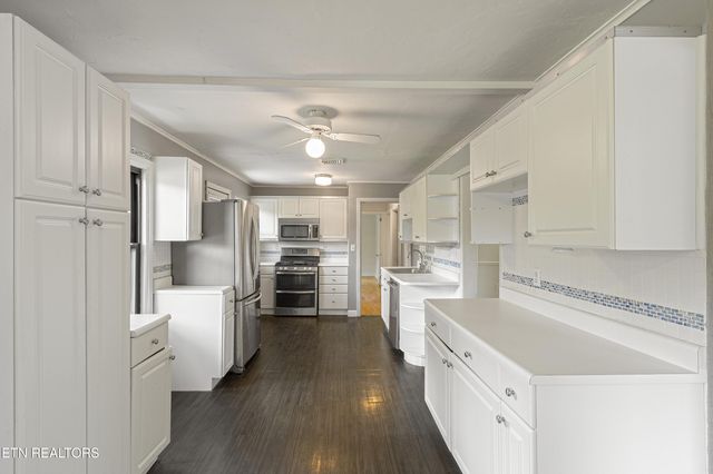 1122 Tapoco Ave, Maryville, TN 37801
