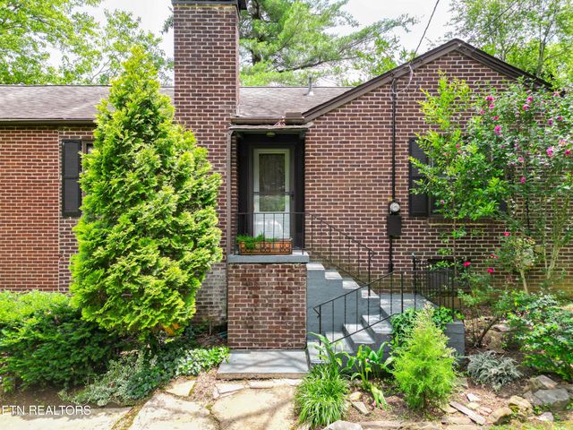 1122 Tapoco Ave, Maryville, TN 37801