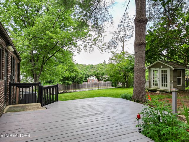 1122 Tapoco Ave, Maryville, TN 37801