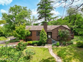 1122 Tapoco Ave, Maryville, TN 37801