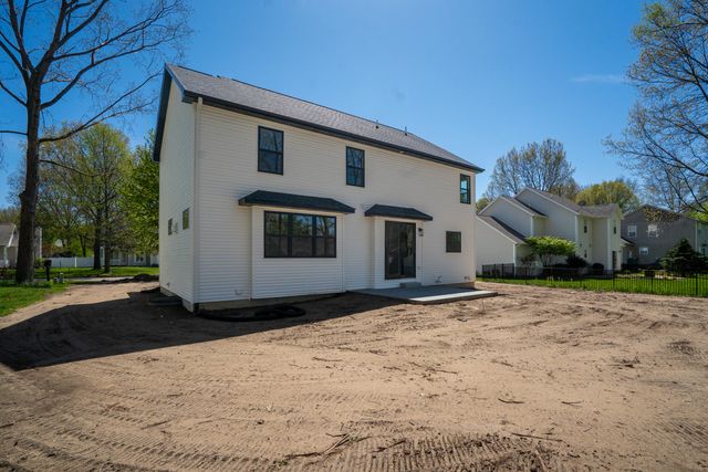 2612 Ashford Trail, Portage City, MI 49024