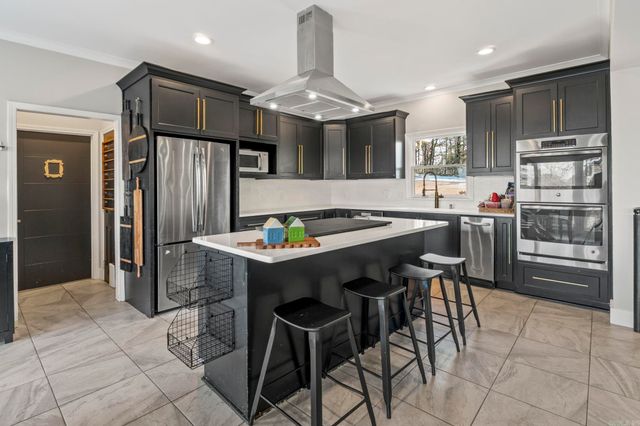 13518 Saddle Hill Drive, Little Rock, AR 72212