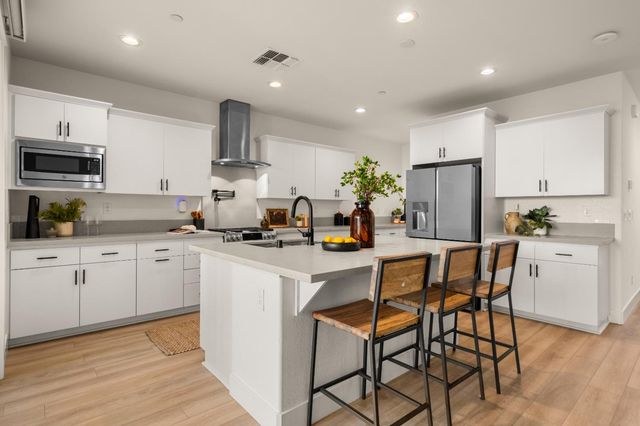 12838 Tower Beach Way, Rancho Cordova, CA 95742