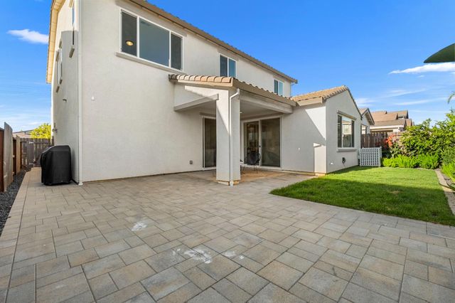 12838 Tower Beach Way, Rancho Cordova, CA 95742