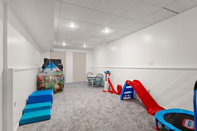 2342 Anna Street, Schererville, IN 46375