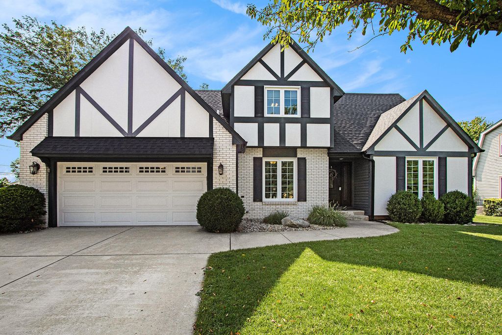 2342 Anna Street, Schererville, IN 46375