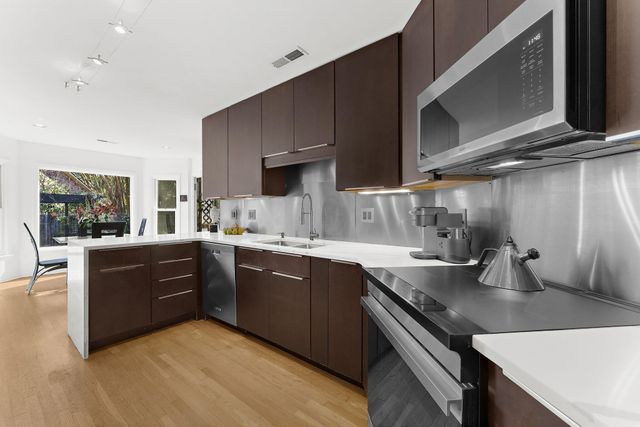 902 Travers Drive, Charleston, SC 29412