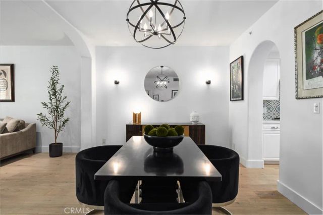 11740 W Sunset Boulevard 14, Los Angeles, CA 90049