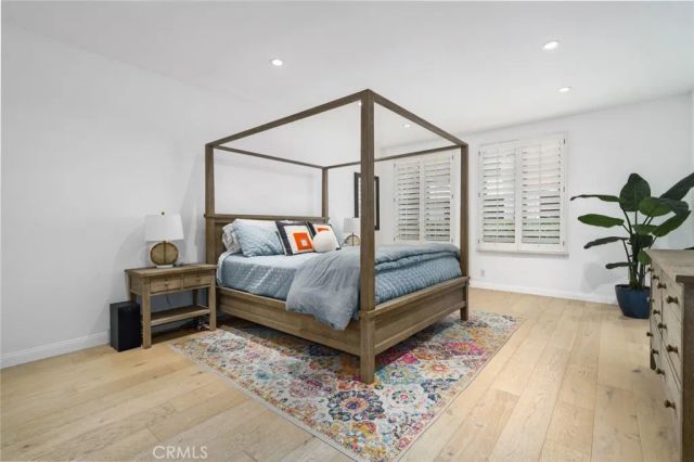 11740 W Sunset Boulevard 14, Los Angeles, CA 90049