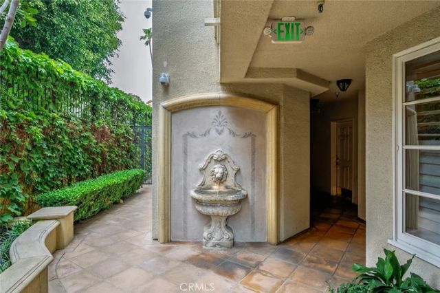 11740 W Sunset Boulevard 14, Los Angeles, CA 90049