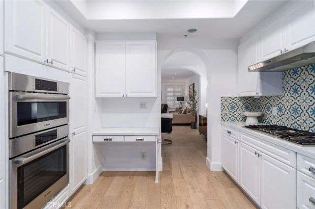 11740 W Sunset Boulevard 14, Los Angeles, CA 90049