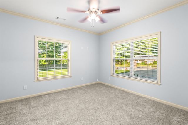 617 Edgemoor Terrace, Benton, AR 72015
