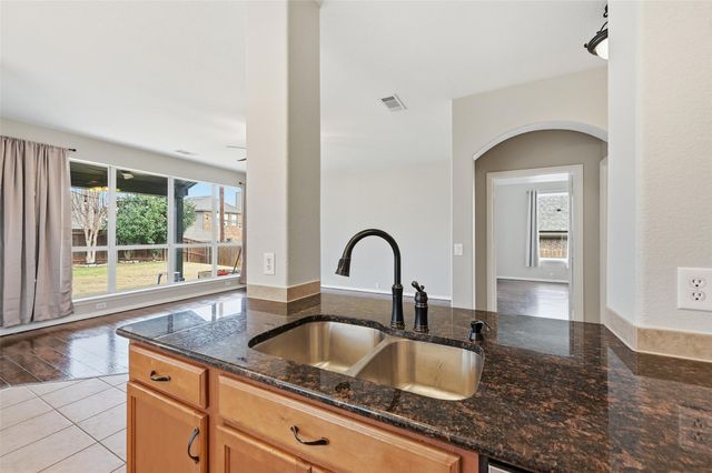 3817 Regent Street, Midlothian, TX 76065