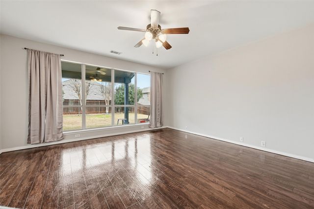 3817 Regent Street, Midlothian, TX 76065