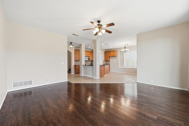 3817 Regent Street, Midlothian, TX 76065