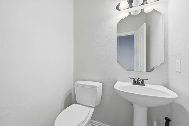 3817 Regent Street, Midlothian, TX 76065