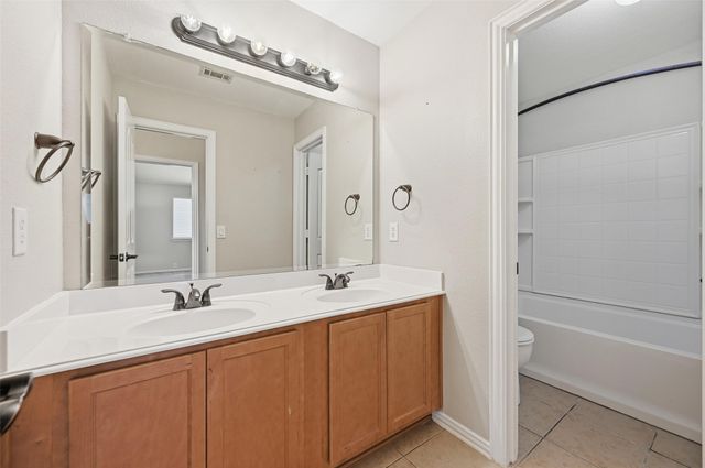 3817 Regent Street, Midlothian, TX 76065