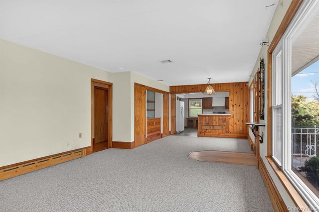 74 Hudson Terrace, Marlboro, NY 12542