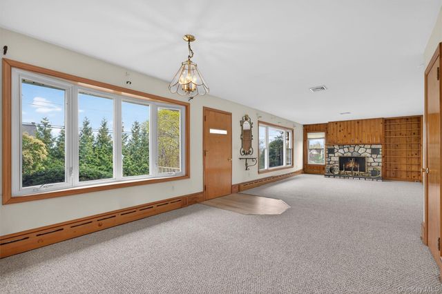 74 Hudson Terrace, Marlboro, NY 12542