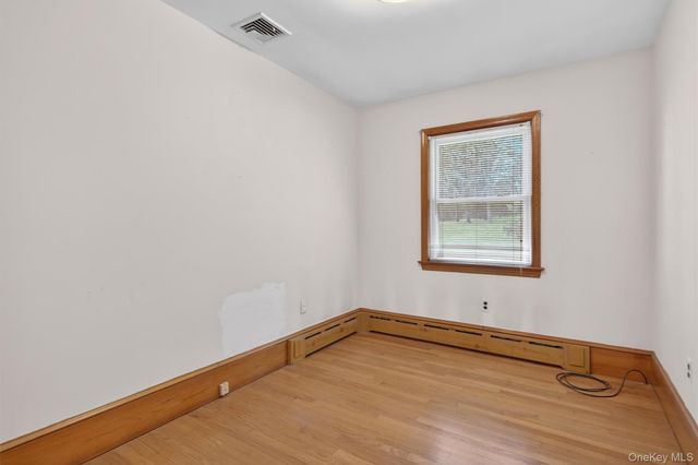 74 Hudson Terrace, Marlboro, NY 12542