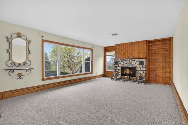 74 Hudson Terrace, Marlboro, NY 12542