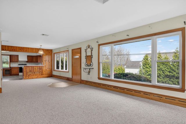 74 Hudson Terrace, Marlboro, NY 12542