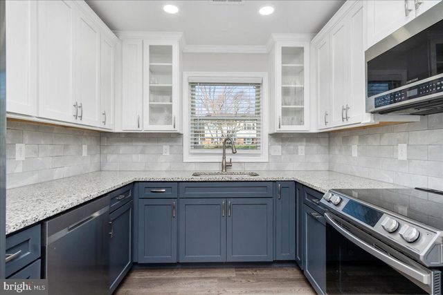 13825 WOODLAND HEIGHTS DR, Hagerstown, MD 21742